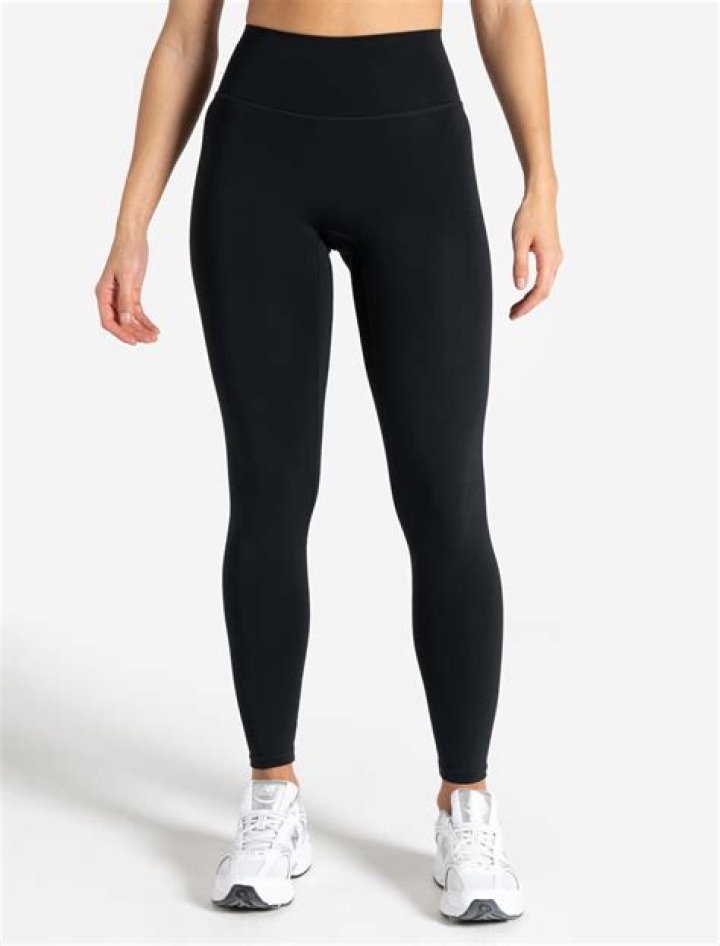 black leggings