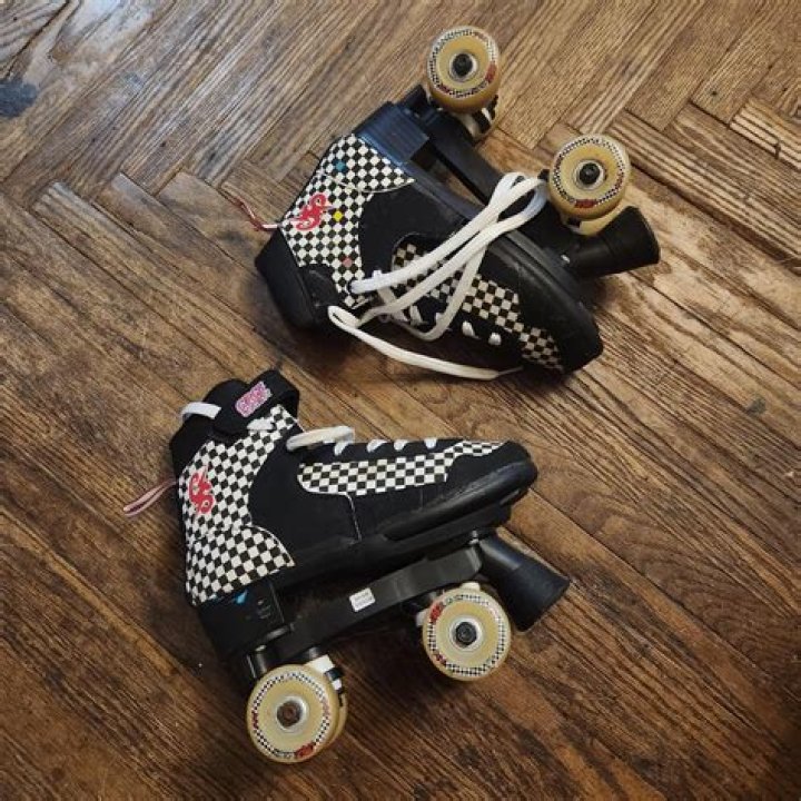 Circle Society Checkered Skates