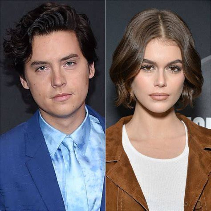 Cole Sprouse & Kaia Gerber walking