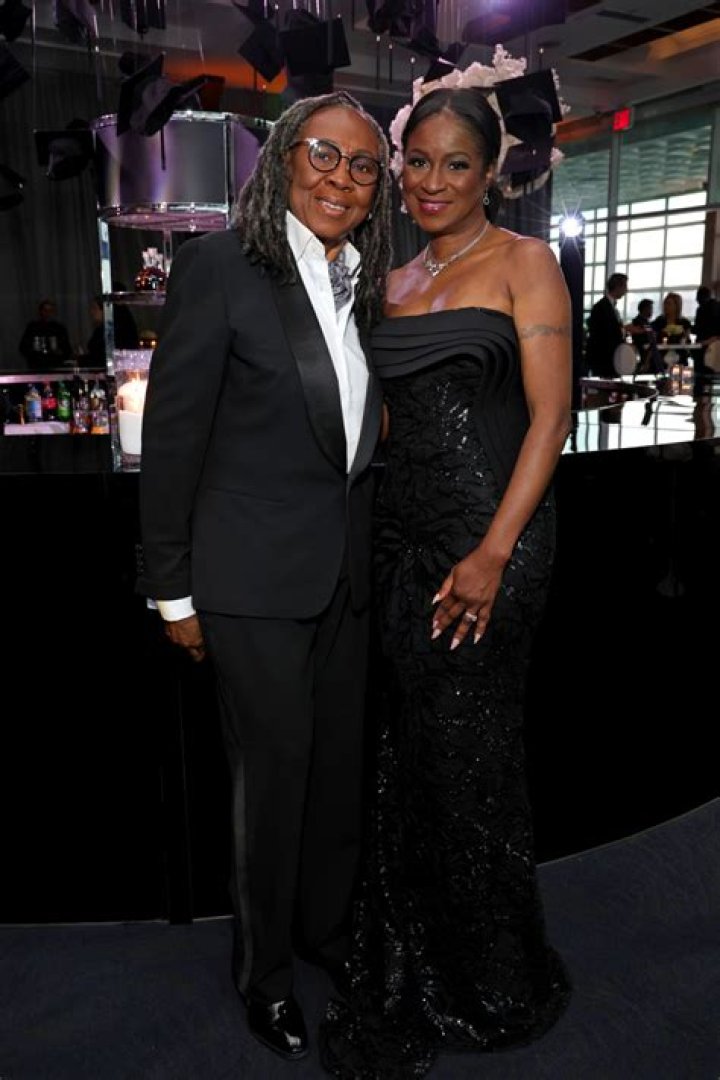 gloria carter, roxane wiltshire
