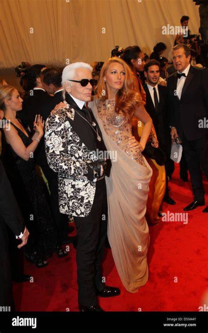 karl lagerfeld blake lively