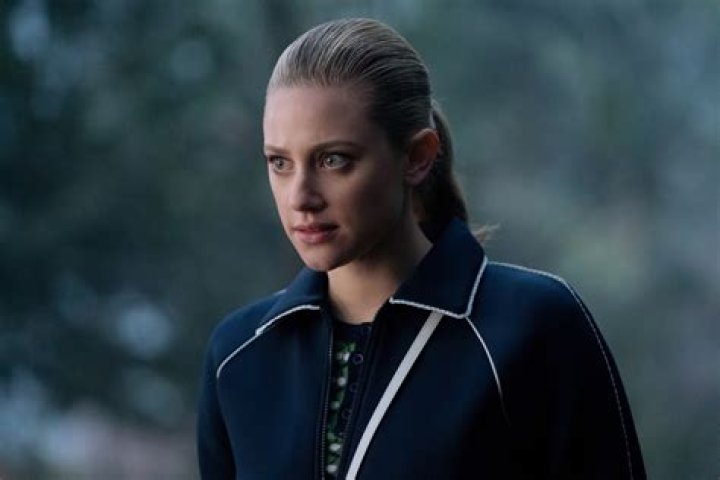Lili Reinhart