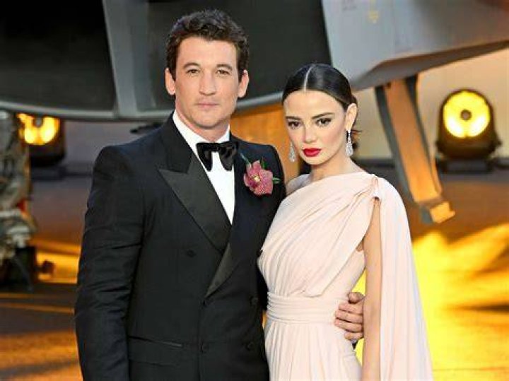 Miles Teller, Keleigh Sperry. Miles Teller, left, and Keleigh Sperry arrive at the Vanity Fair Oscar Party, in Beverly Hills, Calif 92nd Academy Awards - Vanity Fair Oscar Party, Beverly Hills, USA - 09 Feb 2020