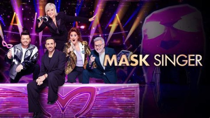 THE MASKED SINGER: L-R: Host Nick Cannon and Todrick Hall in the two-hour holiday themed Season Six Finale of THE MASKED SINGER airing Wednesday, Dec. 15 (8:00-10:00 PM ET/PT) on FOX. &copy; 2022 FOX Media LLC. CR: Michael Becker / FOX