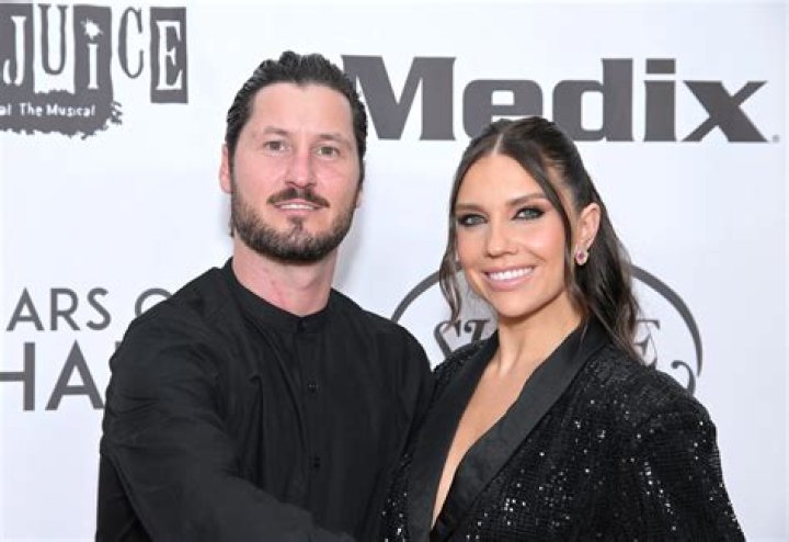 Val Chmerkovskiy & Jenna Johnson