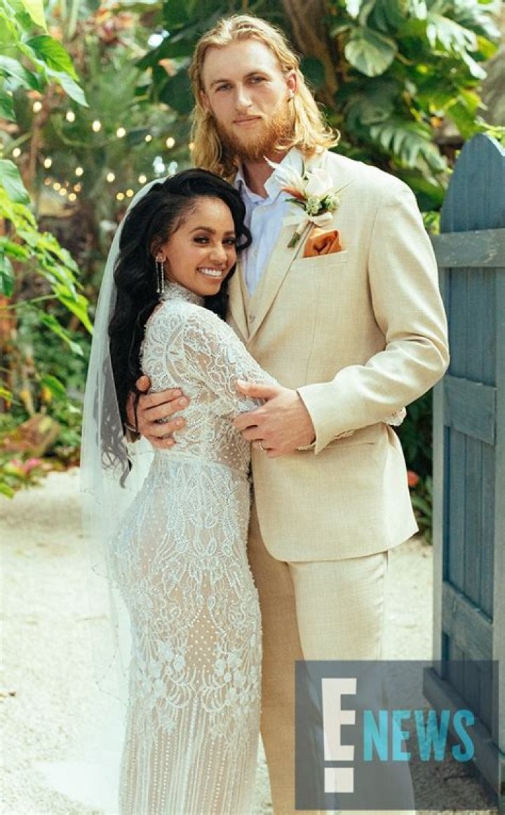 Vanessa Morgan, Michael Kopech